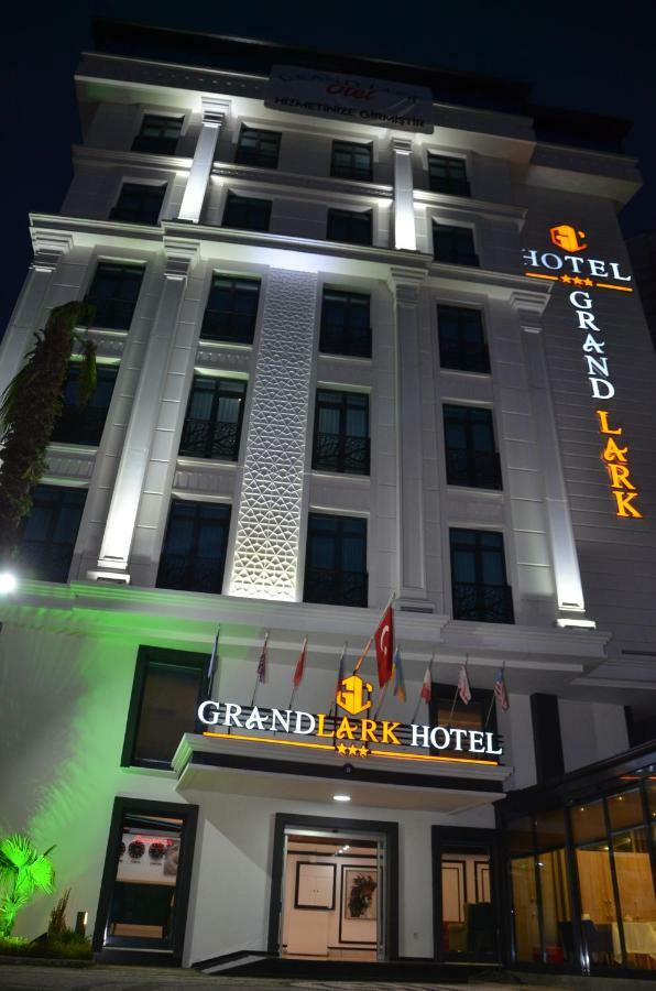 Grand Lark Hotel Adalar Exterior photo