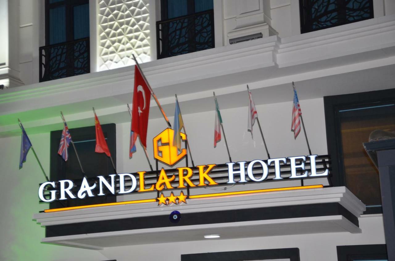 Grand Lark Hotel Adalar Exterior photo